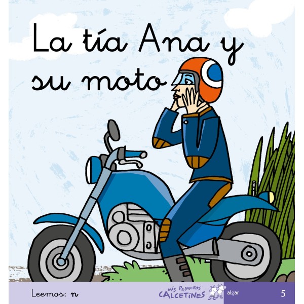 La tía Ana y su moto